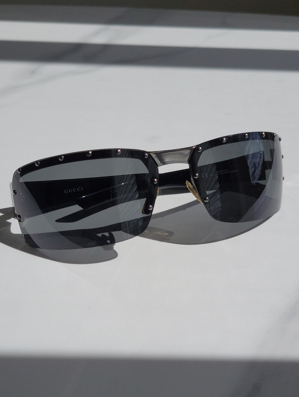 Vintage Gucci GG 1823/S Studs Frame With Logo Pattern Arm Sunglasses